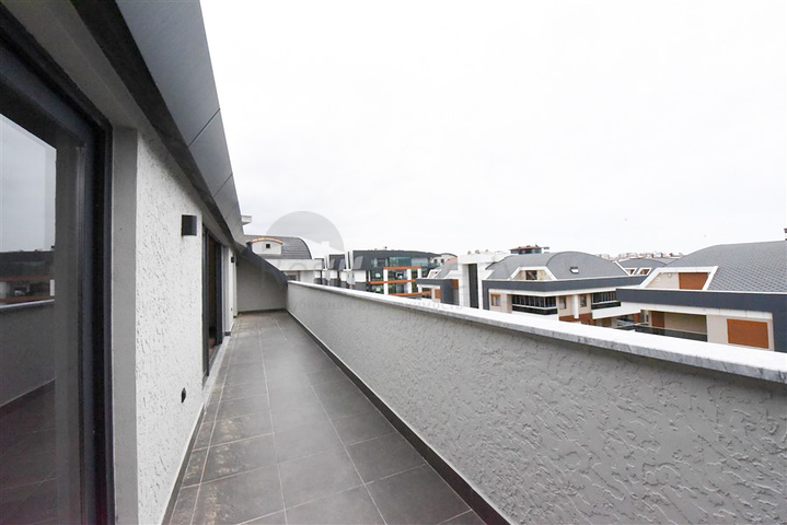 Apartment 4+1 in Oba 