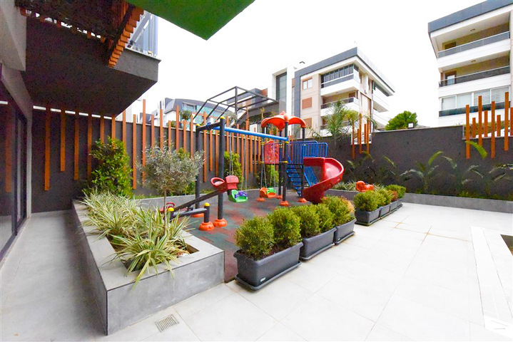 Apartment 4+1 in Oba 