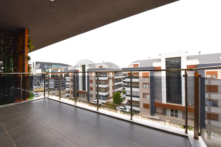 Apartment 4+1 in Oba 