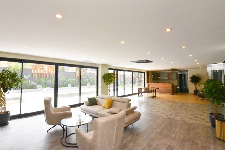 Apartment 4+1 in Oba 