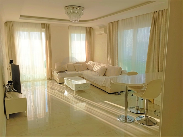 2+1 Wohnung im Stadtteil Mahmutlar mit Panoramablick auf das Meer