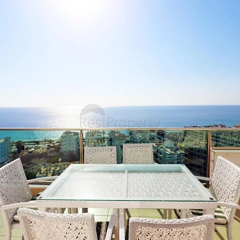 2+1 Wohnung im Stadtteil Mahmutlar mit Panoramablick auf das Meer