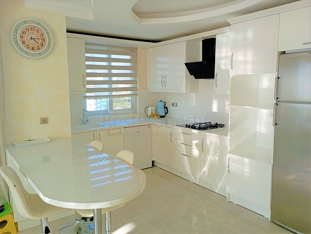 2+1 Wohnung im Stadtteil Mahmutlar mit Panoramablick auf das Meer