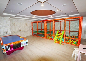 2+1 Wohnung im Stadtteil Mahmutlar mit Panoramablick auf das Meer