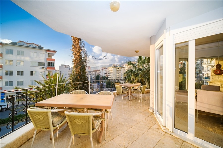 Möblierte 2+1-Wohnung in Dschikkilli