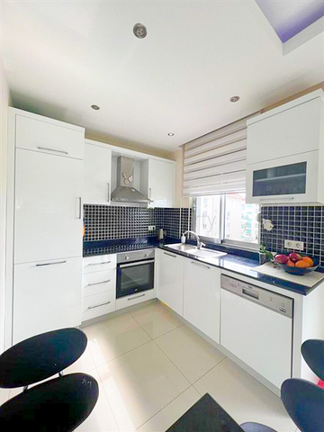 1+1 möblierte Wohnung mit Meerblick im Stadtteil Kestel