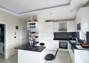 1+1 möblierte Wohnung mit Meerblick im Stadtteil Kestel