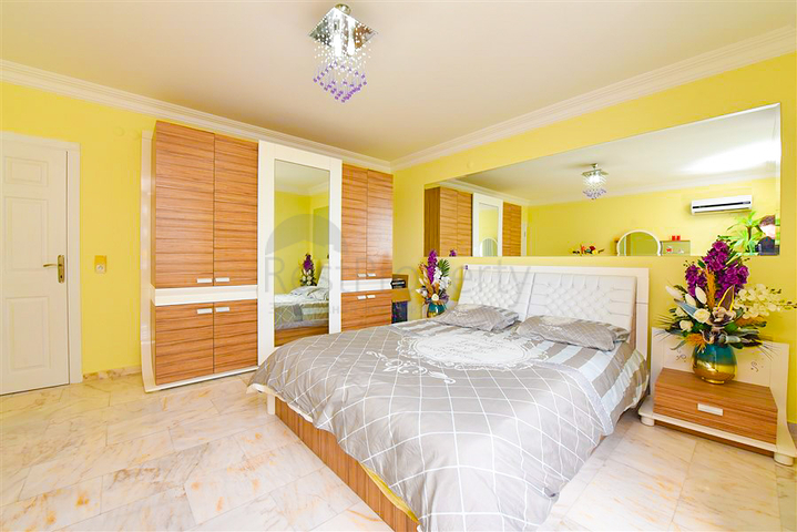 2+1 Wohnung mit Panoramablick auf das Meer