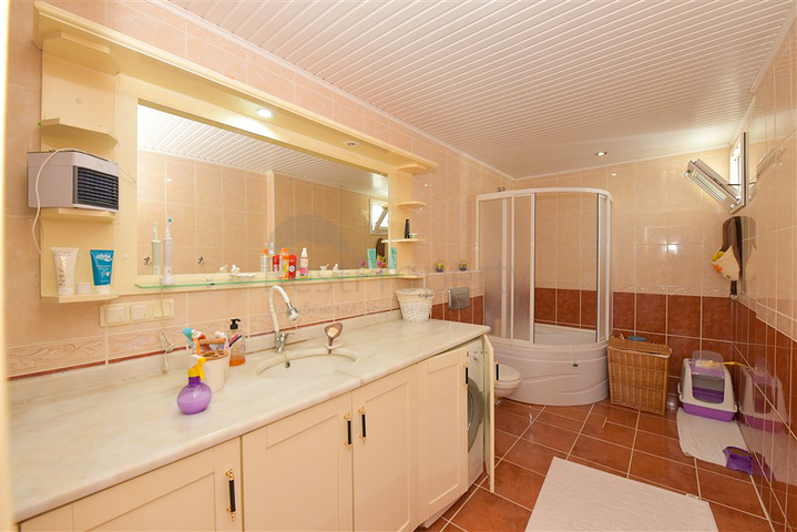 2+1 Wohnung in der ersten Zeile im Stadtteil Mahmutlar