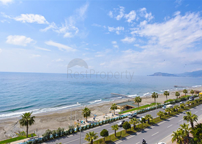 2+1 Wohnung in der ersten Zeile im Stadtteil Mahmutlar