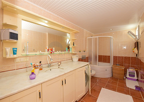 2+1 Wohnung in der ersten Zeile im Stadtteil Mahmutlar