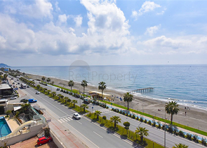 2+1 Wohnung in der ersten Zeile im Stadtteil Mahmutlar