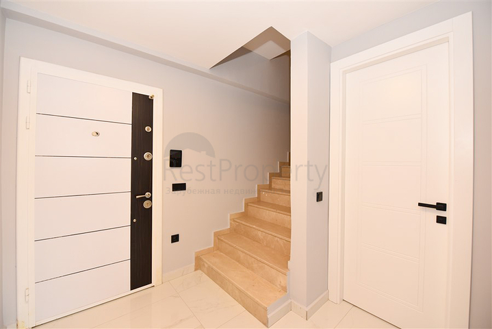 Geräumiges 3+1 Penthouse im Stadtteil Kestel