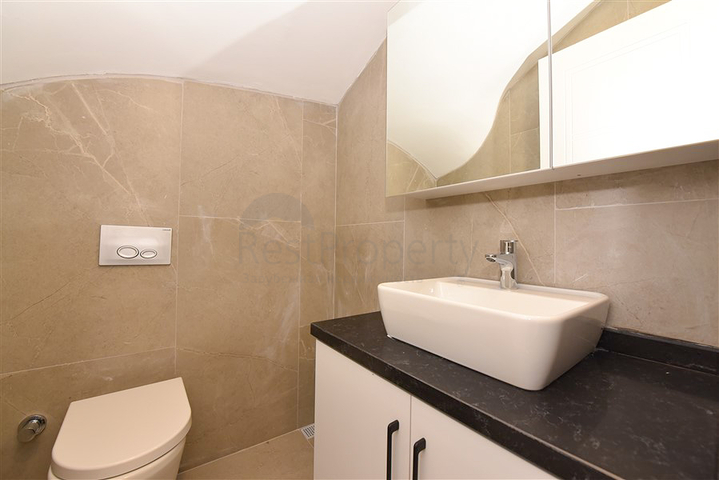 Geräumiges 3+1 Penthouse im Stadtteil Kestel