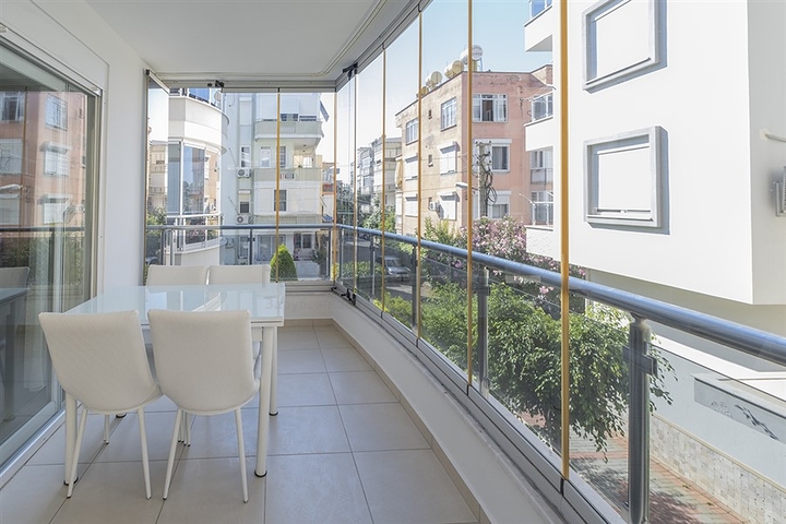 Zweizimmerwohnung in der Gegend von Cleopatra