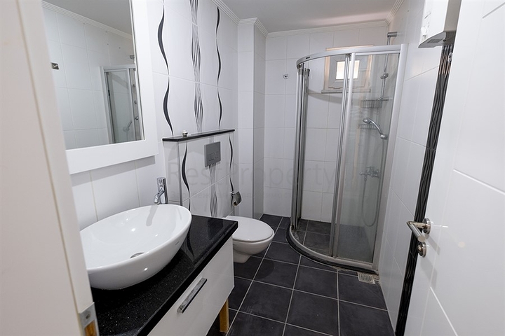 Zweizimmerwohnung in der Gegend von Cleopatra