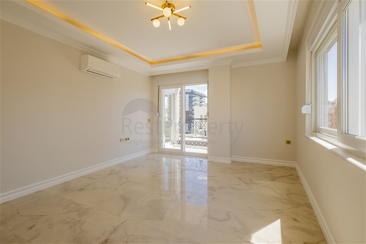 Dreizimmerwohnung in einem neuen Komplex