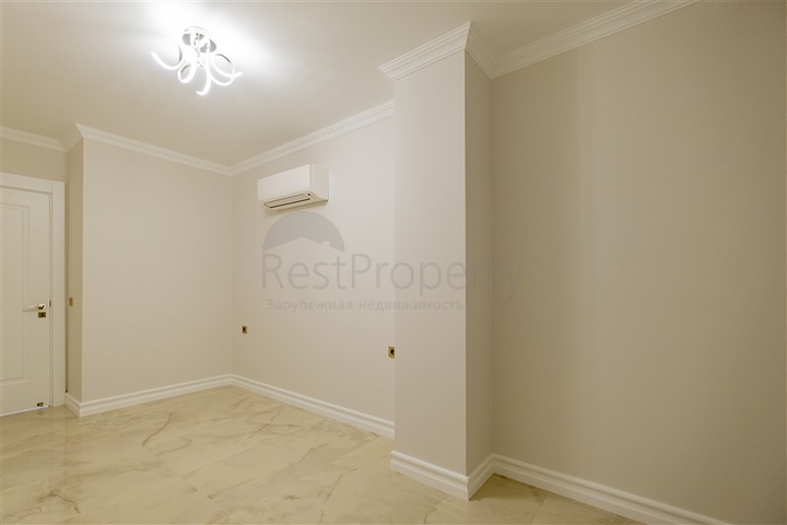 Dreizimmerwohnung in einem neuen Komplex