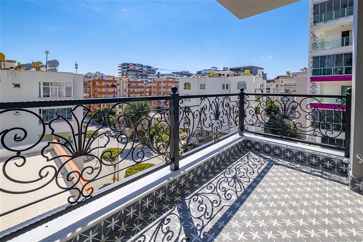 Dreizimmerwohnung in einem neuen Komplex