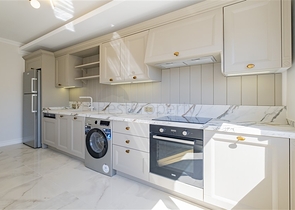 Dreizimmerwohnung in einem neuen Komplex