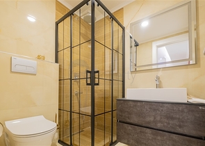 Dreizimmerwohnung in einem neuen Komplex