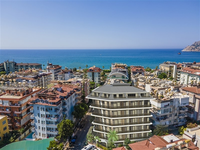 1+1 Wohnung im Zentrum von Alanya in einer Entfernung von 200 Metern zum Meer