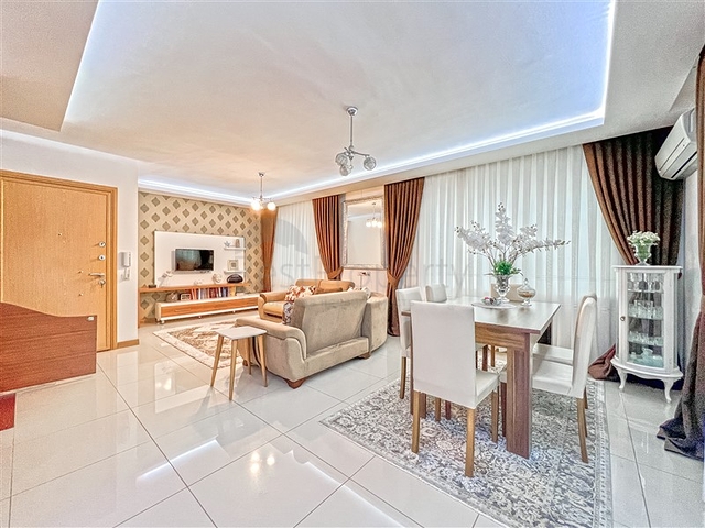 Penthouse mit 2+1 Grundriss im Stadtteil Mahmutlar