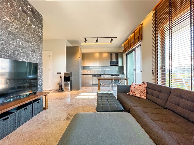 2+1 Wohnung in der lebhaften Gegend von Cleopatra