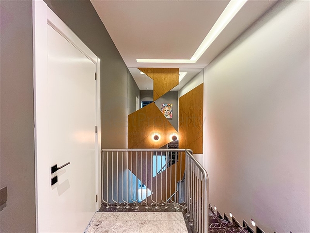 2+1 Wohnung in der lebhaften Gegend von Cleopatra