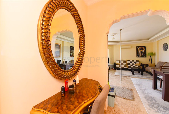 Möblierte 2+1-Wohnung in Mahmutlar