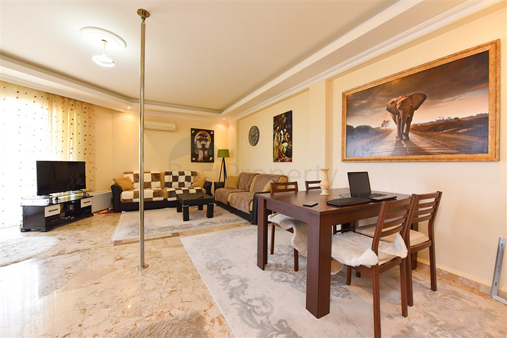 Möblierte 2+1-Wohnung in Mahmutlar