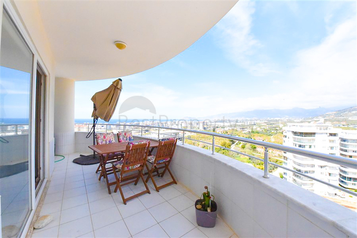 Möblierte 2+1-Wohnung in Mahmutlar