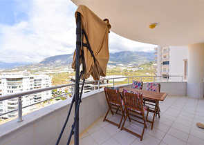 Möblierte 2+1-Wohnung in Mahmutlar