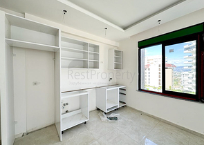 1+1 Wohnung in einem im Bau befindlichen Haus im Stadtteil Mahmutlar