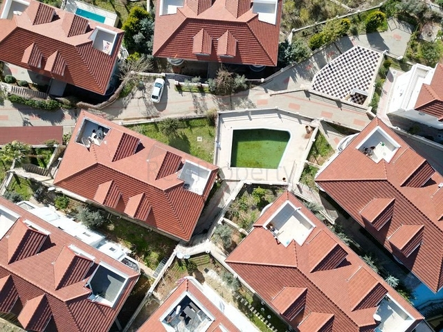 3+1 Penthouse mit herrlichem Meerblick in der malerischen Gegend von Bektas 3+1 Penthouse mit herrlichem Meerblick in der malerischen Gegend von Bektas