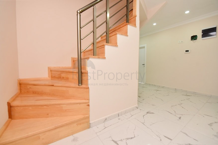 Geräumiges Penthouse mit Meerblick im Zentrum von Alanya