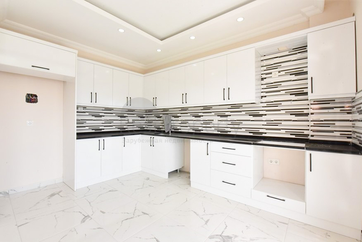 Geräumiges Penthouse mit Meerblick im Zentrum von Alanya