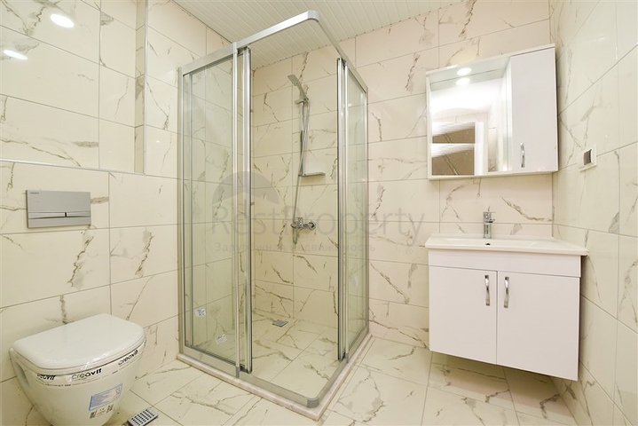 Geräumiges Penthouse mit Meerblick im Zentrum von Alanya