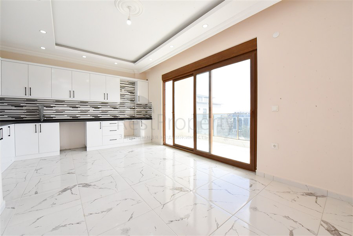 Geräumiges Penthouse mit Meerblick im Zentrum von Alanya