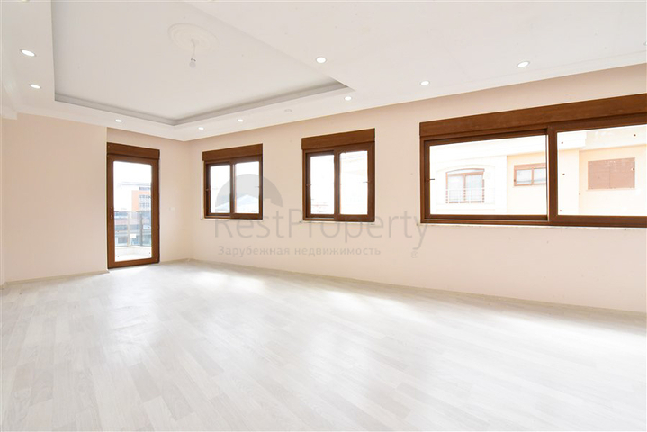 Geräumiges Penthouse mit Meerblick im Zentrum von Alanya