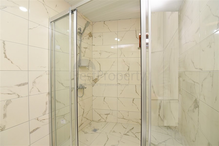 Geräumiges Penthouse mit Meerblick im Zentrum von Alanya