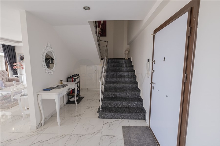 3+1 Penthouse mit Meerblick im Stadtteil Djikcilli