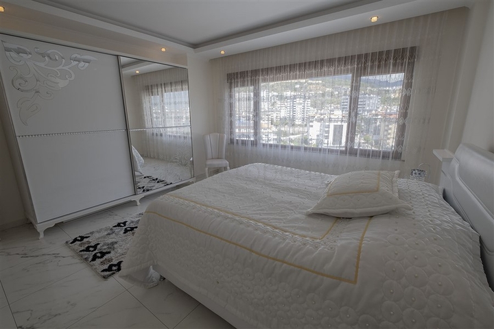 3+1 Penthouse mit Meerblick im Stadtteil Djikcilli