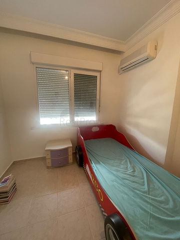 4+1 Penthouse in einem Komplex mit minimaler Infrastruktur im Stadtteil Mahmutlar