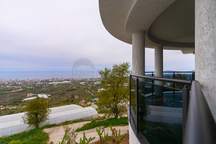 4+1 Villa in Mahmutlar 