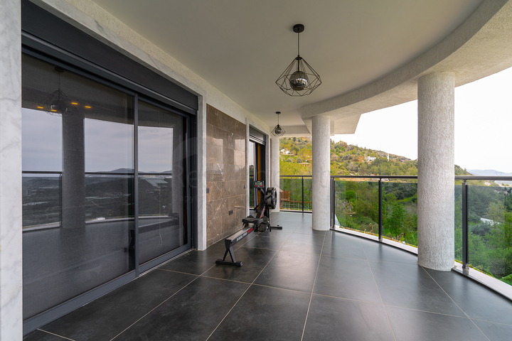 4+1 Villa in Mahmutlar 