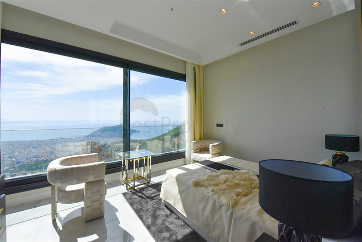 4+1 Villa mit Panoramablick auf das Meer 