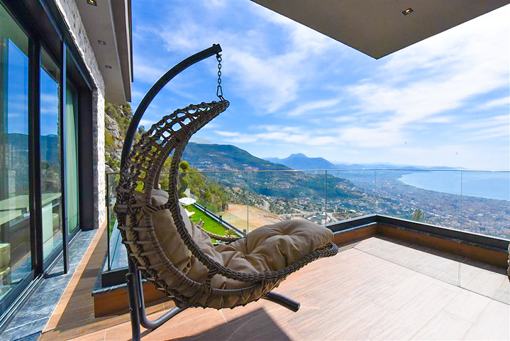 4+1 Villa mit Panoramablick auf das Meer 