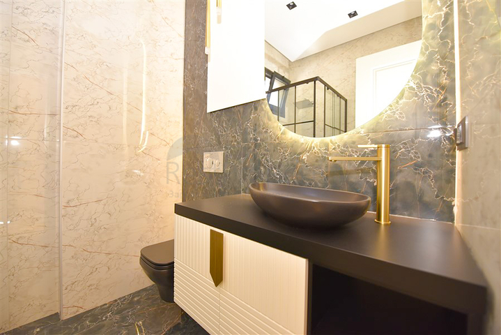 4+1 Villa mit Panoramablick auf das Meer 