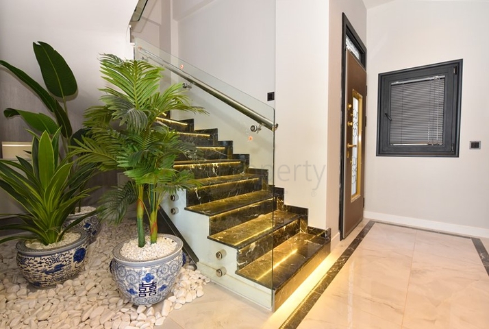 4+1 Villa mit Panoramablick auf das Meer 